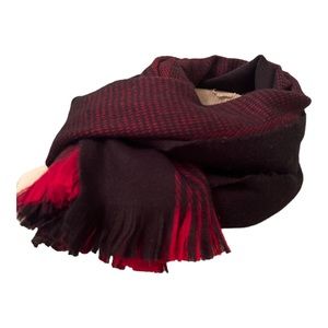Cashmillion Black Red Fringe Scarf